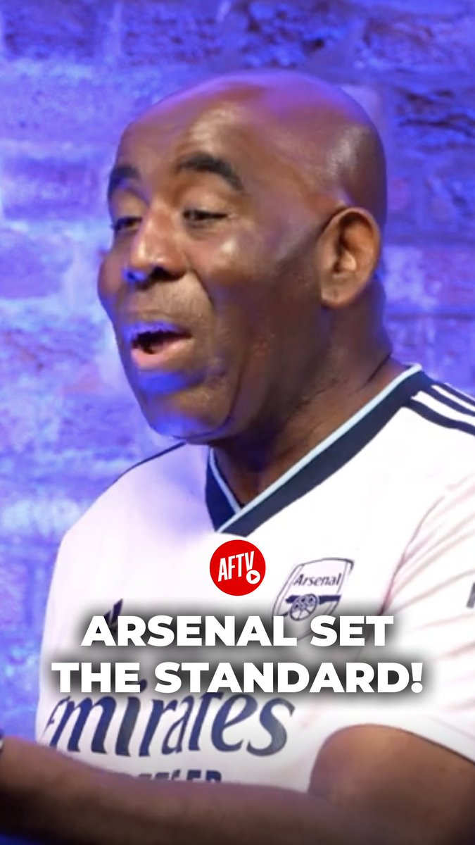 Arsenal have taken Women’s football seriously and this is the 𝐑𝐄𝐒𝐔𝐋𝐓 (Robbie). 👏 #FanCams