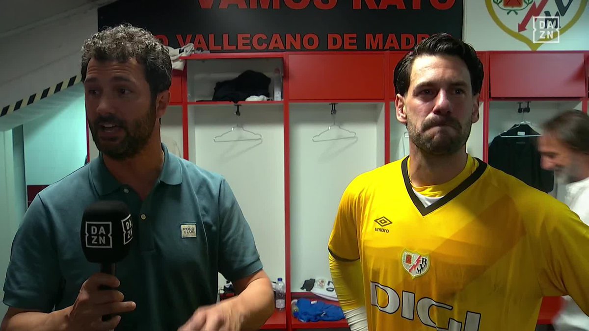 Vallecas y su BATALLA más bonita 🥹 La de su portero bañado en lágrimas. La de su vestuario de fiesta. La de un barrio que sueña despierto #ElPost ⚽