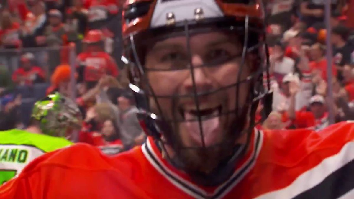 "ONE-HANDED, BEHIND-THE-BACK! Call @patmcafeeshow!" 🔥 Chase Fraser is UNREAL 😤 (📹: @nll)