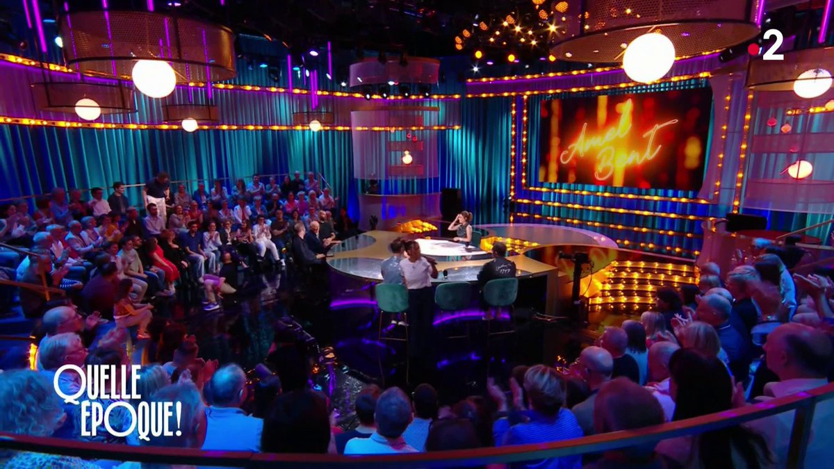 ✨ Moment suspendu : AMEL BENT nous touche en plein cœur avec sa performance live de "Pourquoi tu restes". #QuelleEpoque France tv Léa Salamé