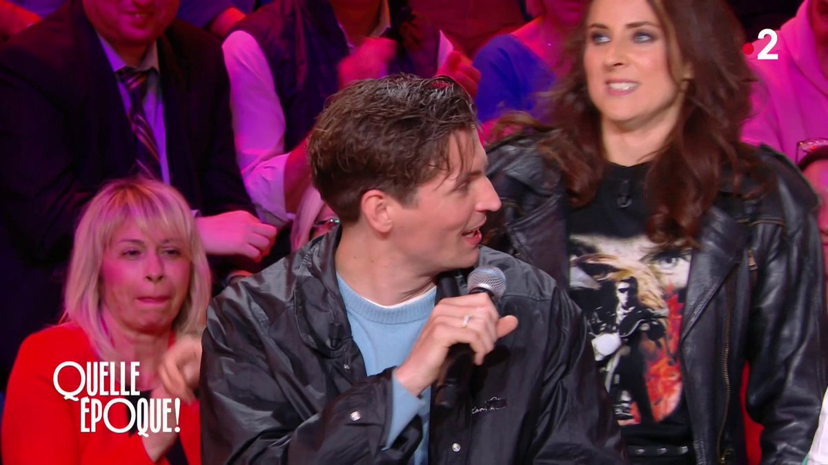 🗣 " Ta simplicité est belle parce qu’elle est pure. " La plume de Charlotte Dhenaux nous avait manquée. Son poème pour Raphaël Quenard, entre souvenirs tendres, humour et émotion, touche en plein cœur ❤️‍🔥 #QuelleEpoque France tv Léa Salamé #LesPoèmesdeCharlotte