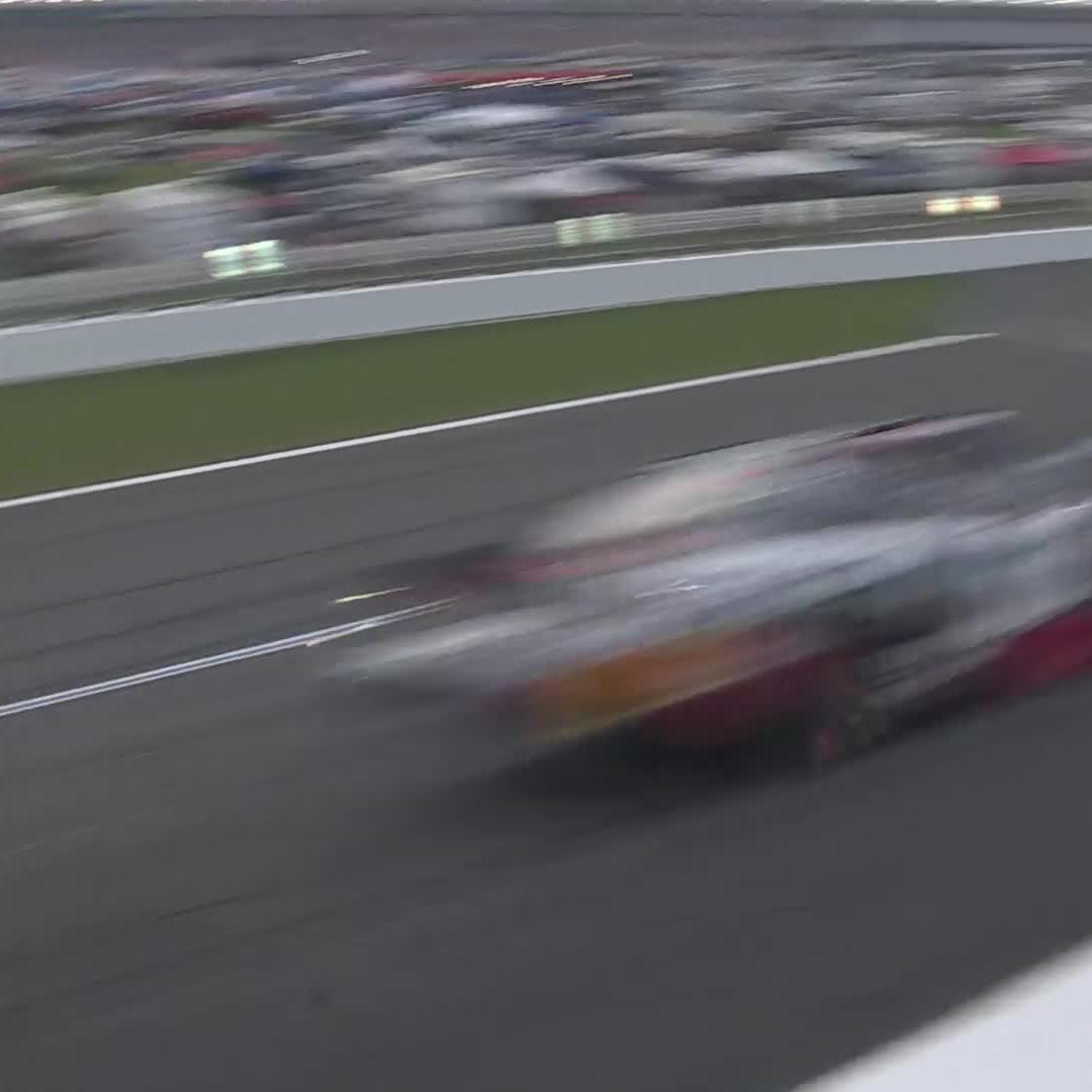 What a finish at Charlotte Motor Speedway! 🏁