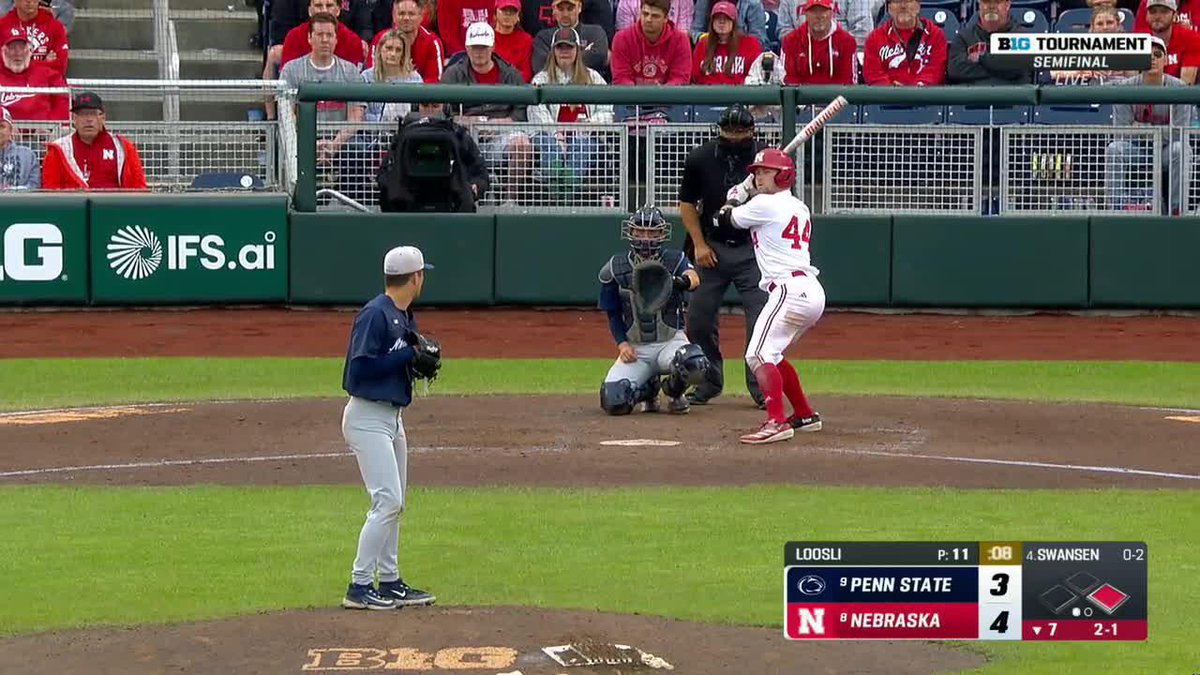 WHO ELSE?!?!?!?!?!?!? MR. MAY WITH HIS 2ND HR OF THE DAY.