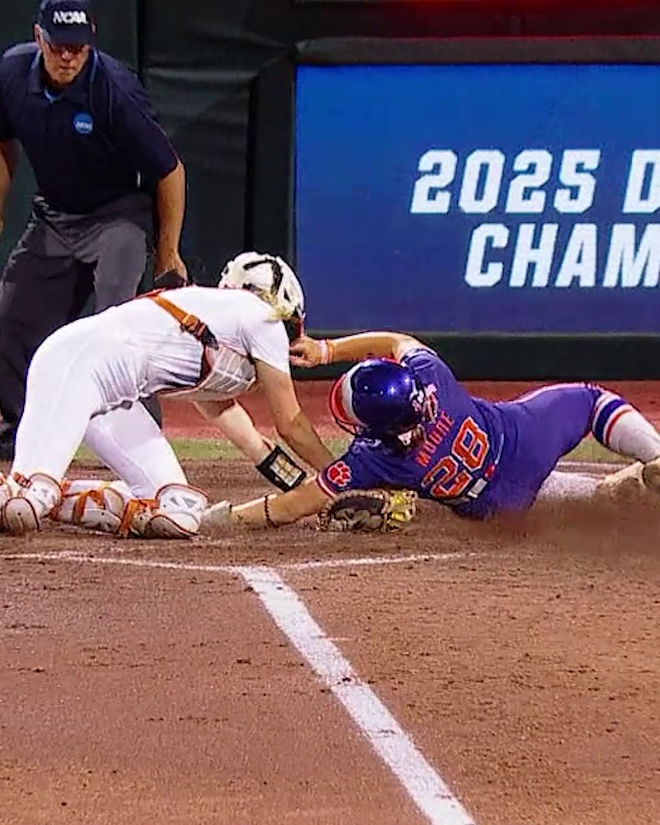 UNREAL SLIDE BY CLEMSON 😱 Clemson Softball 🥎