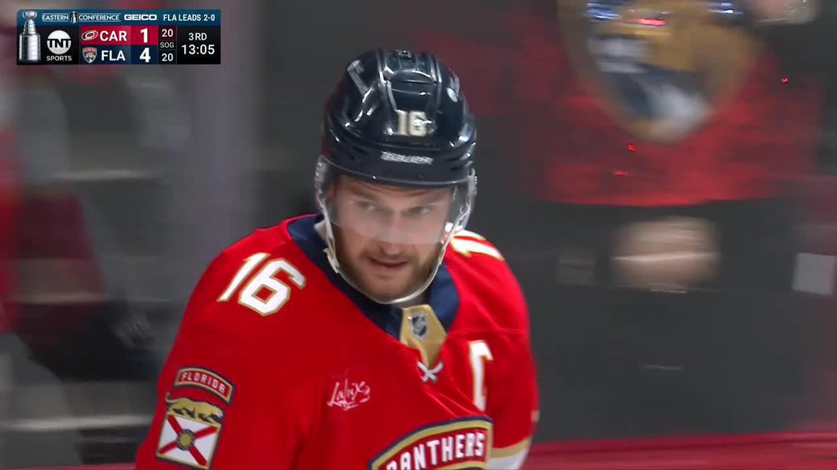 SASHA BARKOV MAKES IT 4-1, THE PANTHERS SCORE TWO IN 29 SECONDS 🚨