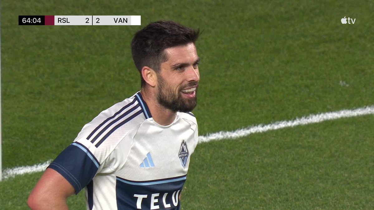 🚫 RAFAEL CABRAL 🚫 The @RealSaltLake 'keeper denies Brian White to keep the match level. 📺 #MLSSeasonPass: