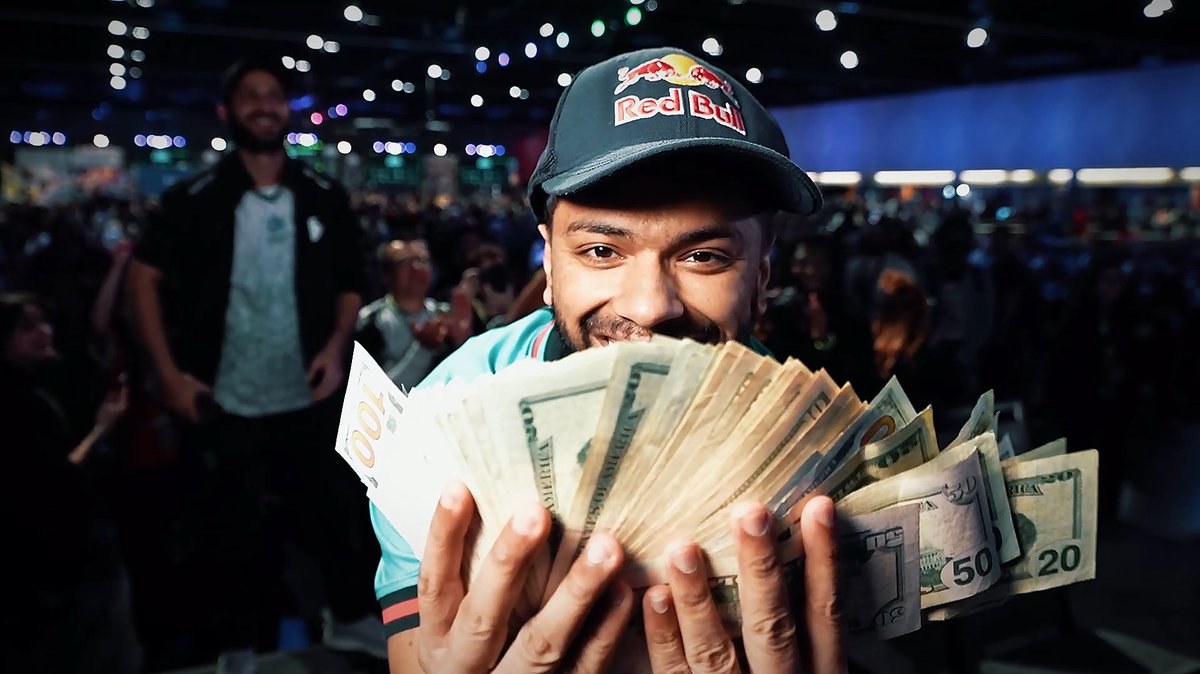 The fuck going on at Combo Breaker ⁉️