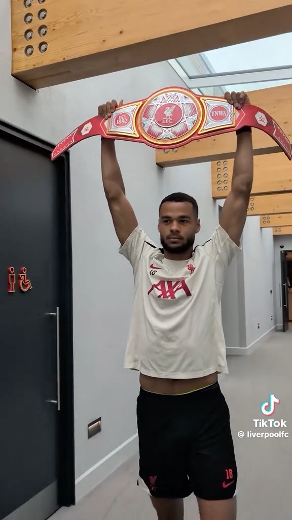 Liverpool players had some fun in training ahead of being crowned Premier League champions today 🤣 📽️ Liverpool FC