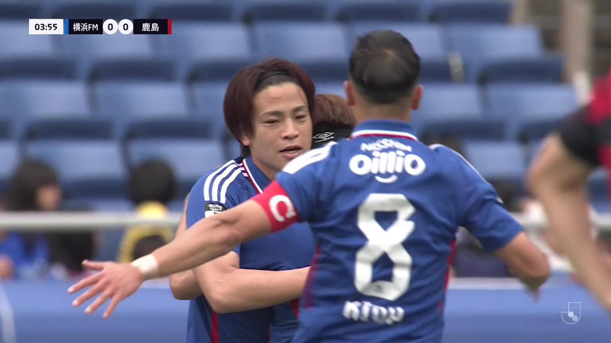 ／ 右足一閃☄️ ＼ ペナルティエリアシュートのこぼれ球にいち早く反応した #永戸勝也 選手 迷わず振り抜いたシュートはゴールに突き刺さり先制🙌🏻 #fmarinos｜#Jリーグ