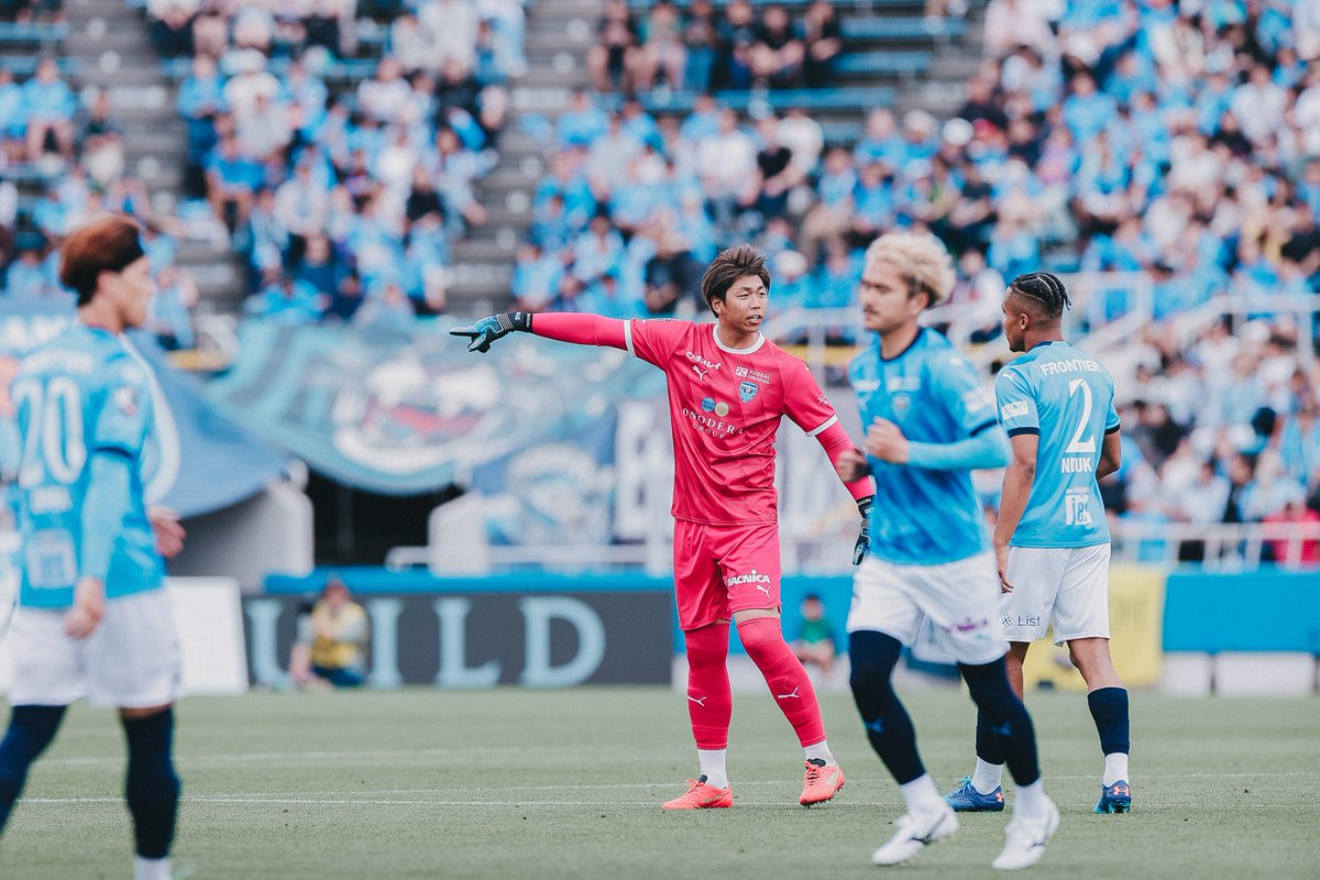 前半終了間際に魅せた #市川暉記 選手のセーブを🧤 立て続けに迎えたピンチを2本ともストップ✊ #yokohamafc #横浜FC #横浜FC柏