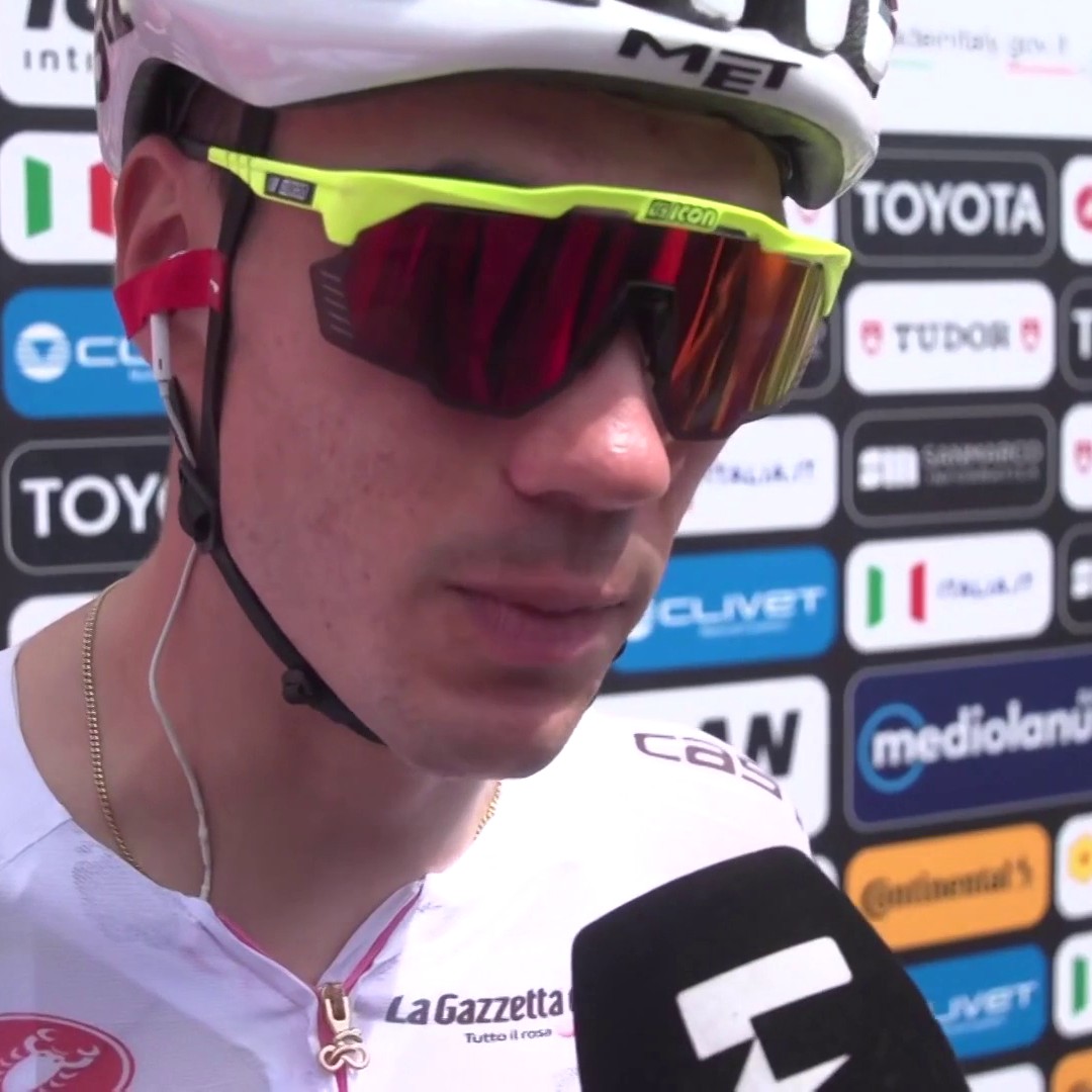 "𝙀𝙡 𝙂𝙞𝙧𝙤 𝙚𝙢𝙥𝙞𝙚𝙯𝙖 𝙖𝙝𝙤𝙧𝙖" 🗣️ Juan Ayuso, en Eurosport.es antes de la alta montaña. #GirodItalia