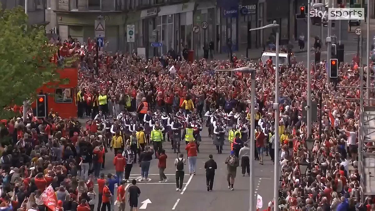 🔴 WATCH: The Aberdeen parade is in full flow as Jimmy Thelin’s side celebrate their Scottish Cup Final win with fans in the Granite City 🏆