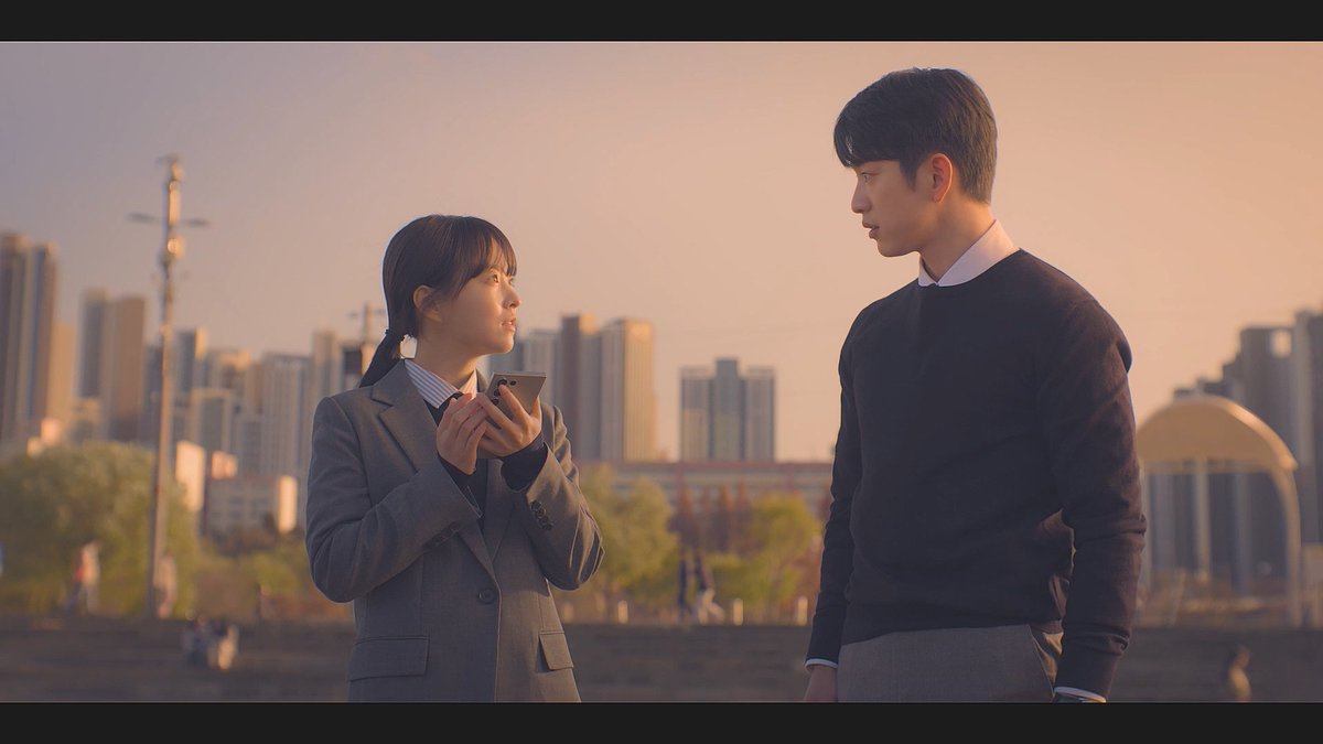 "너 미래 아니고 미지지?" 로맨스 남주 법칙 = 여주 바로 알아봄 #미지의서울 #박보영 #박진영