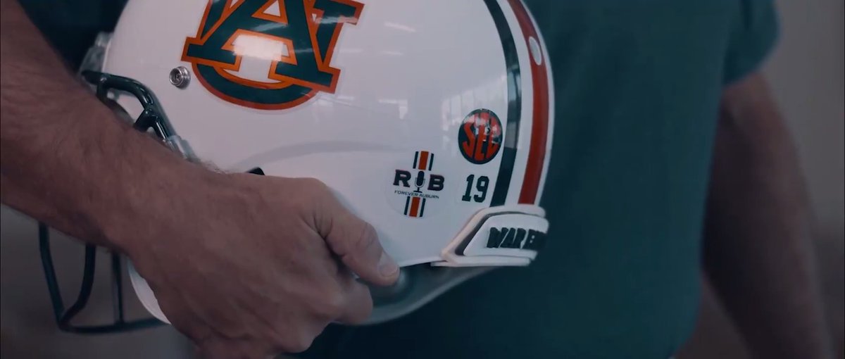 Can’t believe it’s already been 6 years since we lost our voice… Rod was one of the main reasons I started to love Auburn. Hearing his voice on the radio with my dad and brothers are some of my favorite memories in life… We miss you every day, Rod 🧡💙