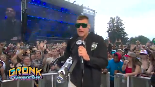“I feel like I’m at home because I absolutely OWN the Colts!” Let’s check back in with Rob Gronkowski at the Indy 500 Snake Pit. #Indy500: 12:30p ET on FOX!