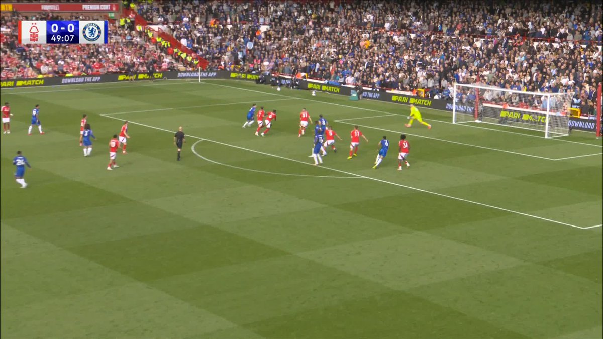 Levi Colwill taps into an empty net for Chelsea! 😨