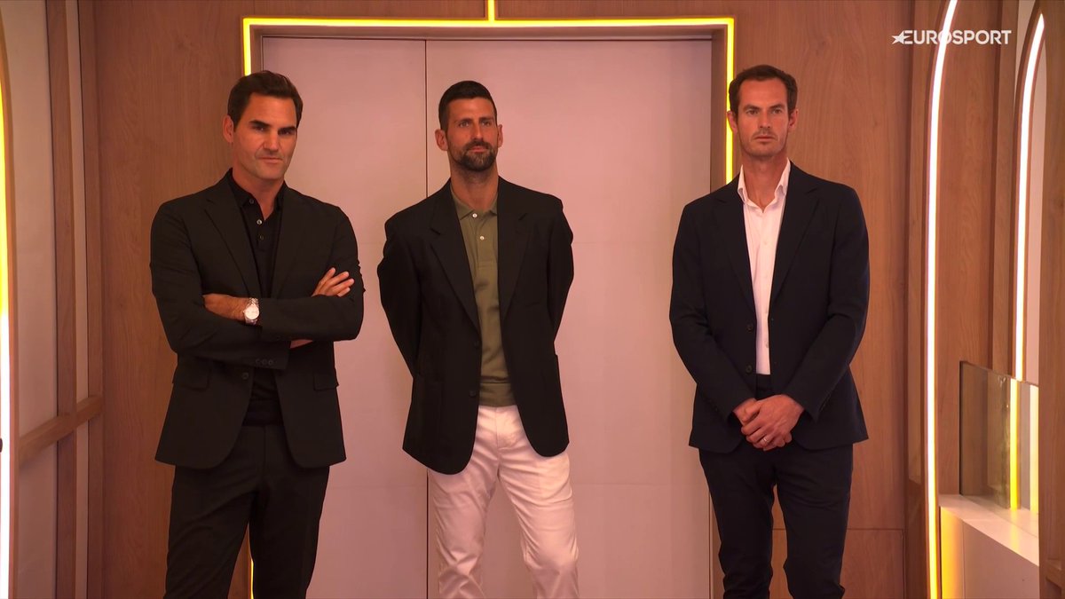 No es el Área 51, pero aparecen tres 𝐄𝐗𝐓𝐑𝐀𝐓𝐄𝐑𝐑𝐄𝐒𝐓𝐑𝐄𝐒 en el homenaje a Rafa Nadal 🧡 Federer, Djokovic y Murray; invitados estrella en #RolandGarros #RGMax | #RGEurosport