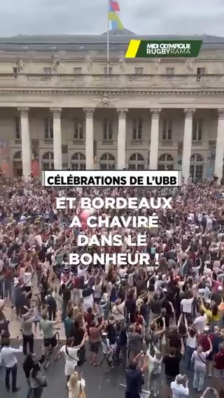 Des milliers de supporters de l'UBB étaient réunis pour fêter le sacre des Girondins en Champions Cup ! 🏆 Partie 2 des meilleurs moments de la parade des coéquipiers de Matthieu Jalibert 💥🌡️