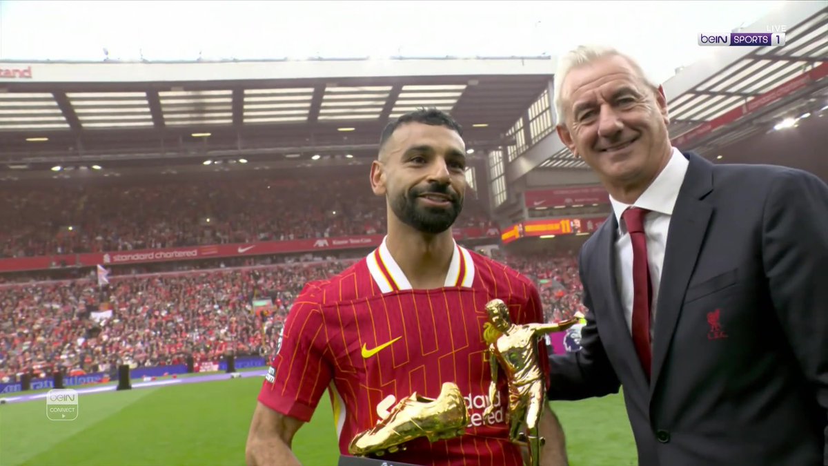 🏆🏆 صلاح يفعلها مجدداً! نجم ليفربول محمد صلاح يحصد جائزتي الحذاء الذهبي وأفضل صانع ألعاب في الدوري الإنجليزي بعد موسم مذهل مع الأبطال بقيادة آرني سلوت! 🔴👑 #الدوري_الإنجليزي #ليفربول #محمد_صلاح