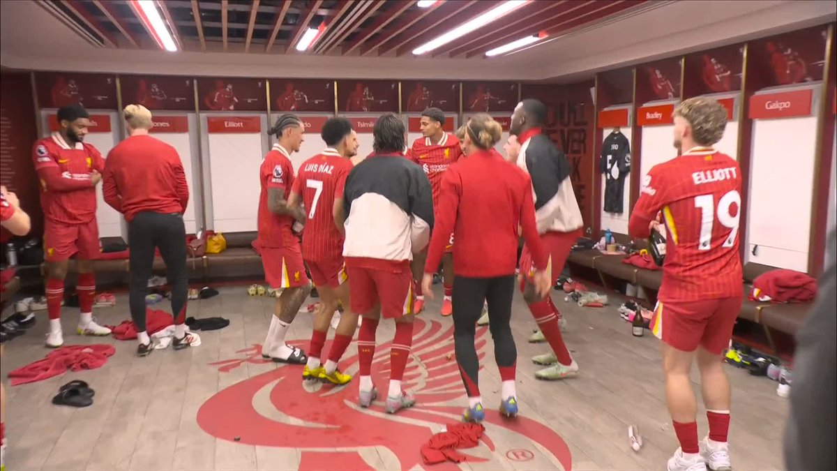 Party time in the Liverpool dressing room! 🍻🕺