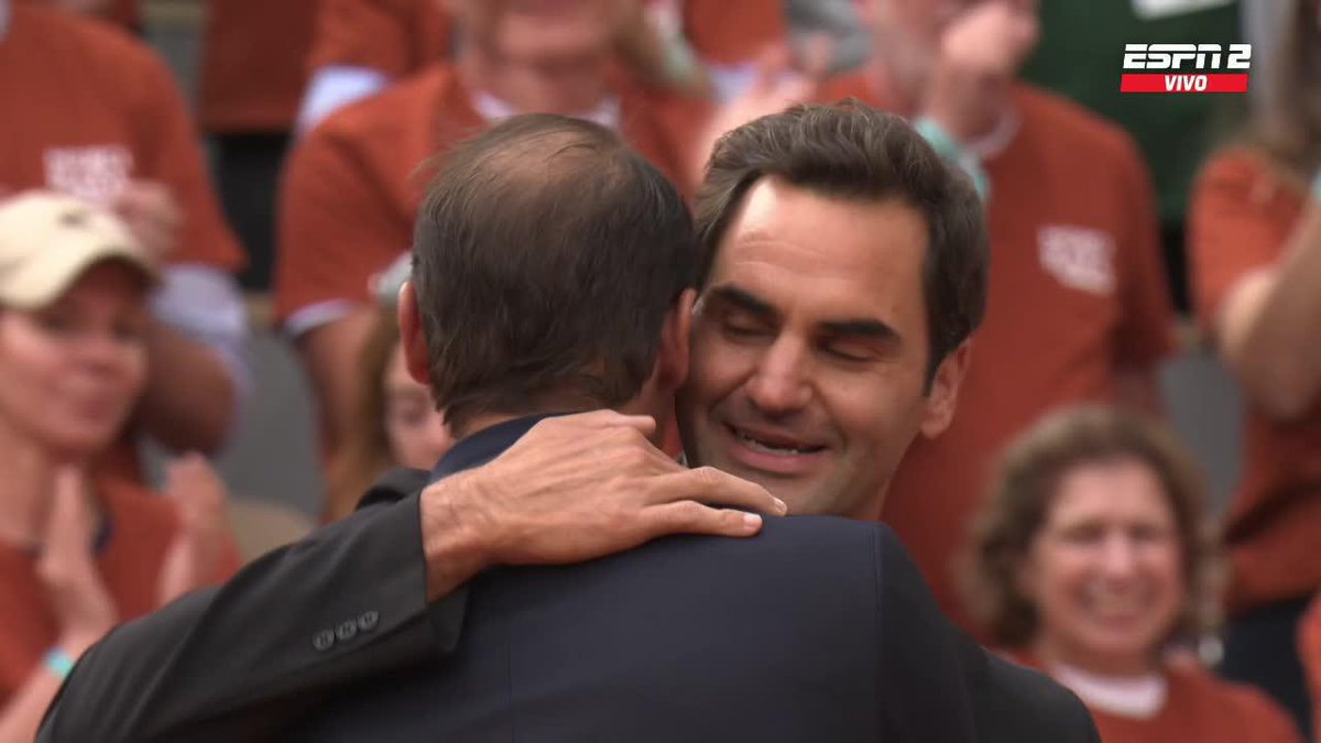 ¡CIERREN TODO! 😭 Roger Federer, Novak Djokovic y Andy Murray, infaltables en el homenaje a Rafael Nadal. 🥹❤️ #RolandGarros