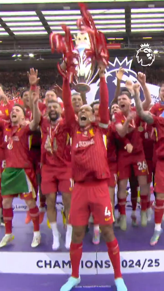 Liverpool lift the Premier League trophy. 🏆🔴