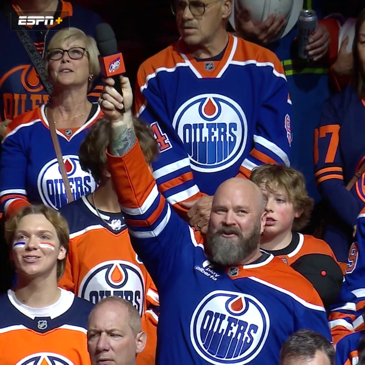 This will never get old 🗣️ 📺 Stars-Oilers on ABC/ESPN+ now 👀
