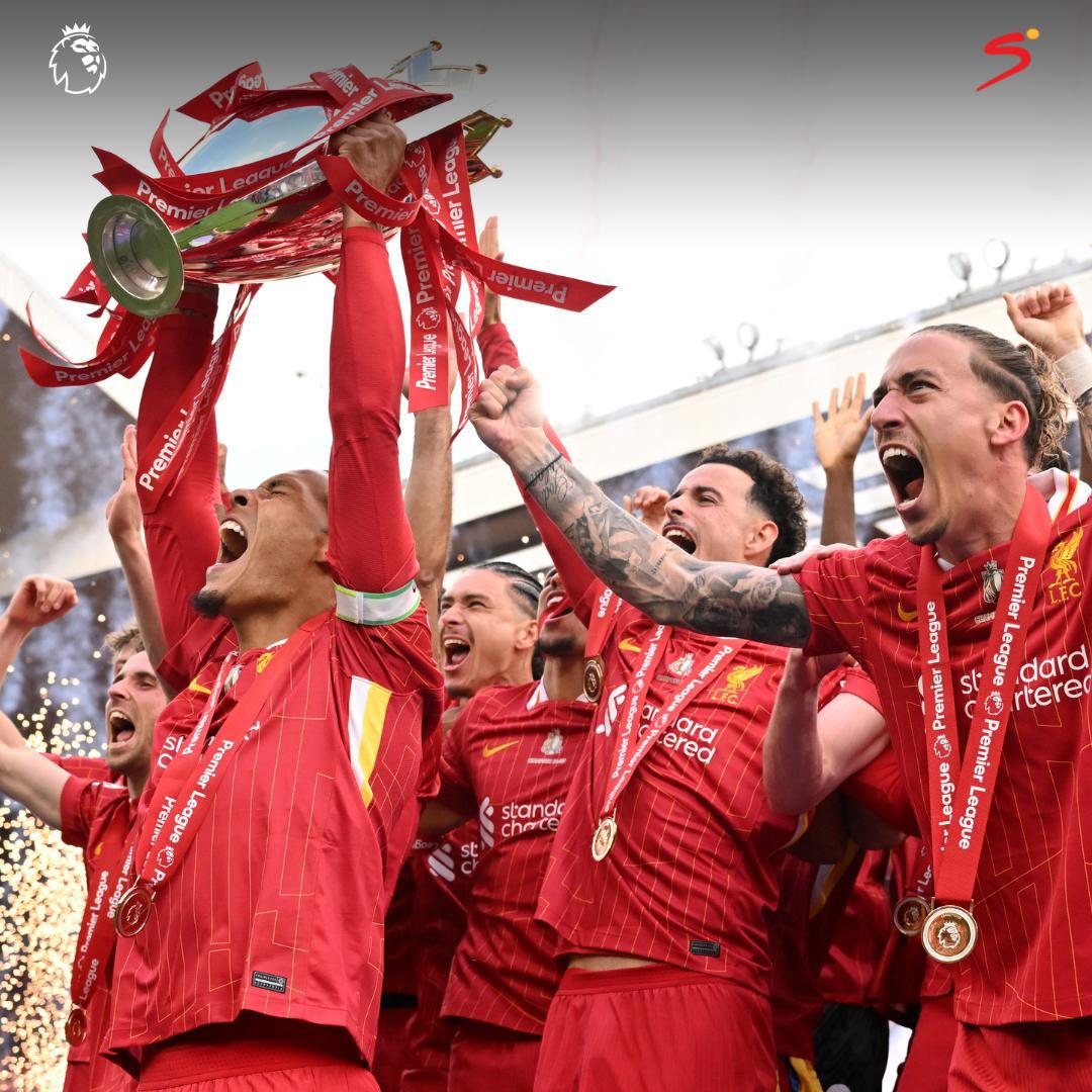 Liverpool lift the Premier League trophy in front of fans for the first time 🥹🏆 #PL | #SSPL