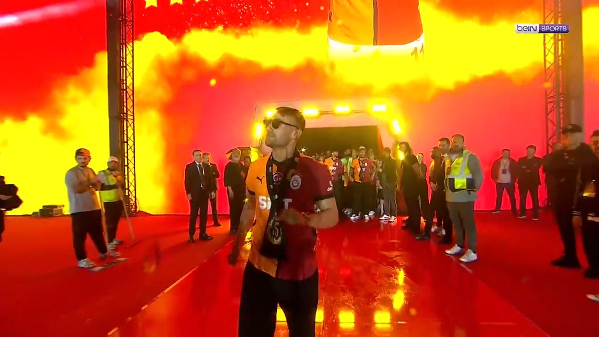 🦁 Akıl dolu asistleri, klas golleri: Yunus Akgün 🟡🔴 Galatasaray, 25. şampiyonluğunu Yenikapı'da kutluyor! #beINSPORTS