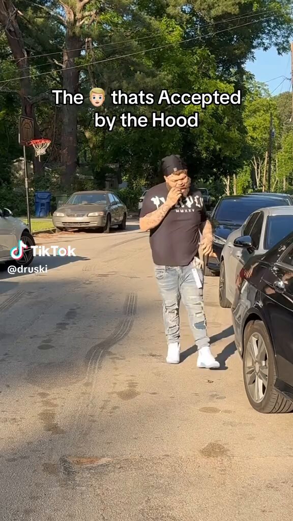 Druski turned into a white dude for a new skit 💀