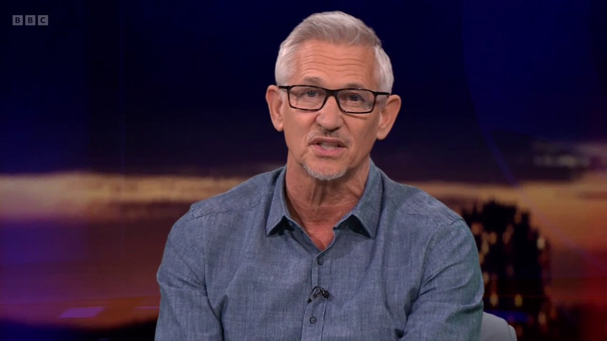 Gary Lineker says goodbye to #MOTD after 25 years.