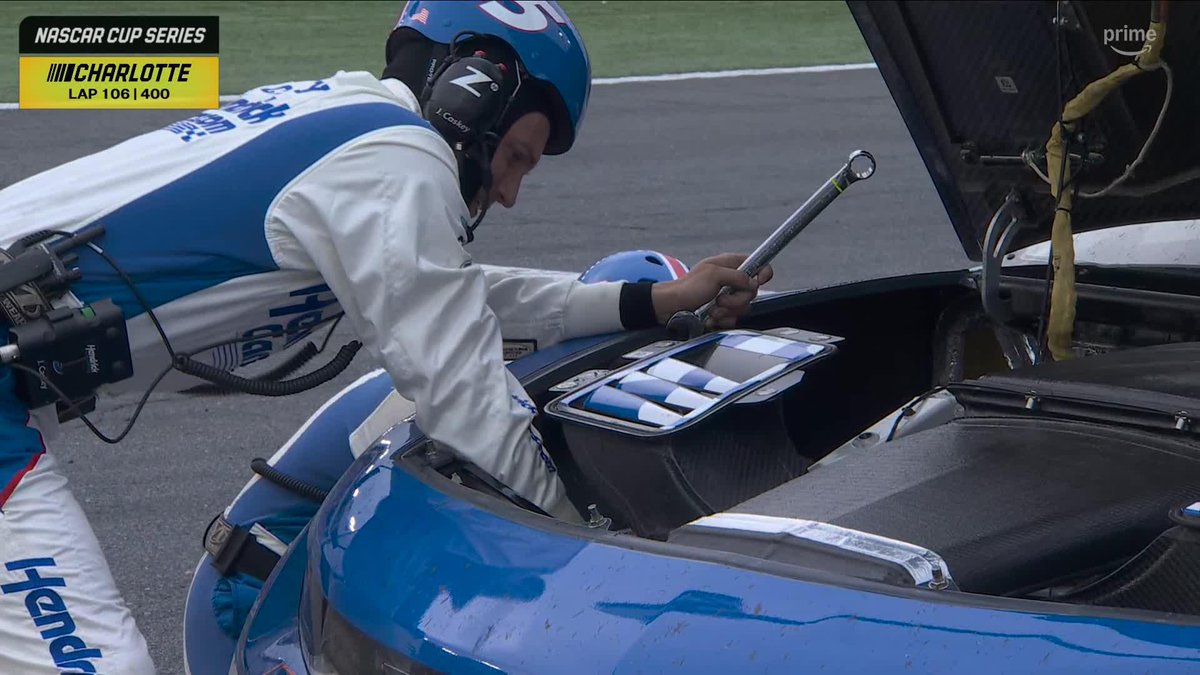 Carl Edwards shares his thoughts on the new cars 😂