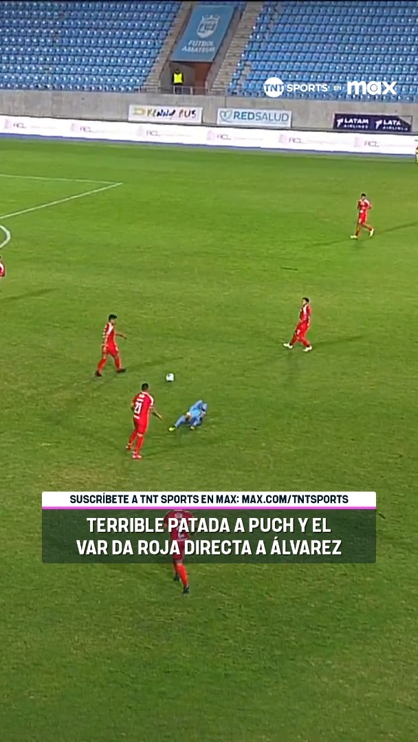 🟥⚽❌😣 DURÍSIMA ENTRADA Y A LAS DUCHAS Agustín Álvarez Wallace dejó con un hombre menos a Unión La Calera, en su duelo con Deportes Iquique de este #MatchdayDomingo, tras esta fuertísima infracción sobre Edson Puch. En un comienzo el árbitro sólo le dio tarjeta amarilla, pero tras revisión del VAR cambió su decisión por roja directa. Disfruta de lo mejor de la #LigaDePrimera 2025 por #TNTSportsenMax 📲💻 Link en la BIO 📍