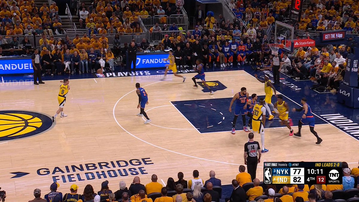 KARL-ANTHONY. TOWNS. AGAIN 🤯 IT'S NOW ONLY A 3-POINT GAME!!! 📺 East Finals G3 on TNT