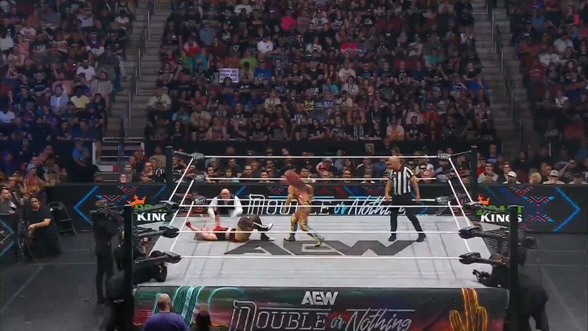 Which package will reign supreme?! Watch #AEWDoN LIVE on PPV right now!