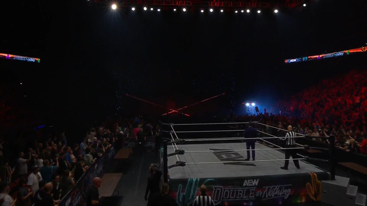 "If it bleeds ..." @SwerveConfident Watch #AEWDoN LIVE on PPV right now!