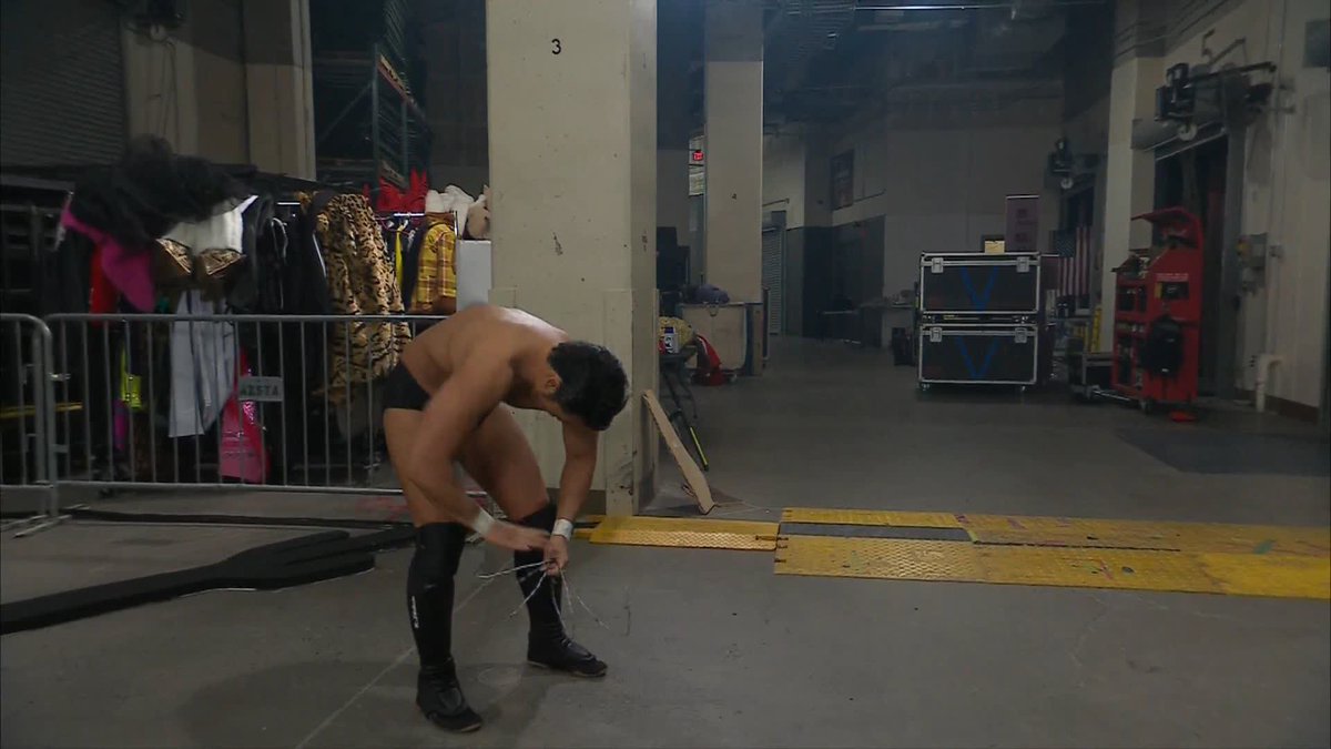 How can you make 柴田勝頼 / Katsuyori Shibata's kicks even more deadly? Add barbwire! Watch #AEWDoN LIVE on PPV right now!