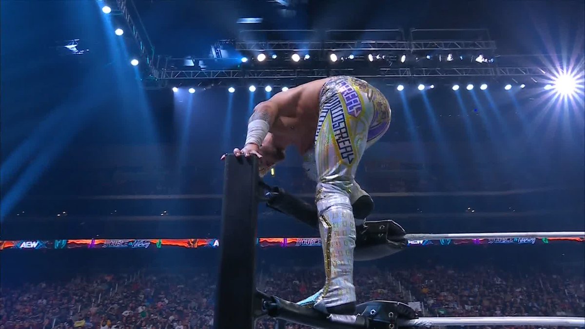 HUGE MOONSAULT FROM HANGMAN! Watch #AEWDoN LIVE on PPV right now!