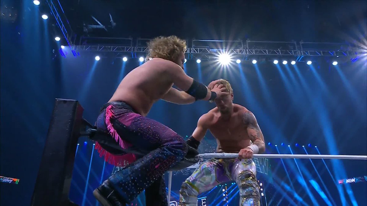 BUCKSHOT LARIAT FROM THE CORNER! Watch #AEWDoN LIVE on PPV right now!
