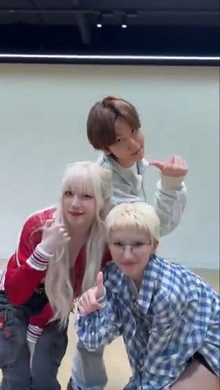 얼마나 더 𝑮𝒐𝒐𝒅 𝑻𝒉𝒊𝒏𝒈일 수 있을까?✨ #Elevator With #idle #SOYEON #YUQI i-dle (아이들) #백현 #BAEKHYUN #EssenceofReverie #아이들 #소연 #우기