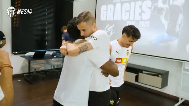 🧡 Un día repleto de emociones 🫂 Un compañero querido por todos GRÀCIES, JAUME 🦇 #ADNVCF
