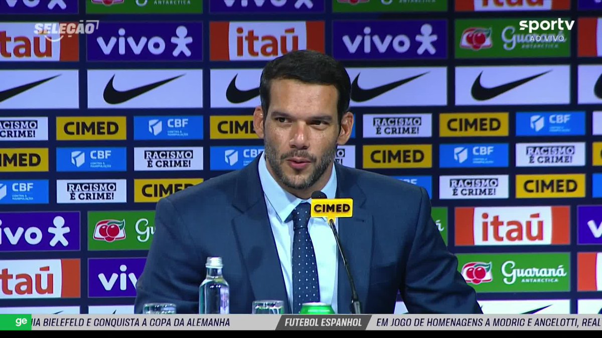O presidente da CBF, Samir Xaud abriu a coletiva de convocação de Carlo Ancelotti saudando o novo técnico e afirmou autonomia para o trabalho. Confira!