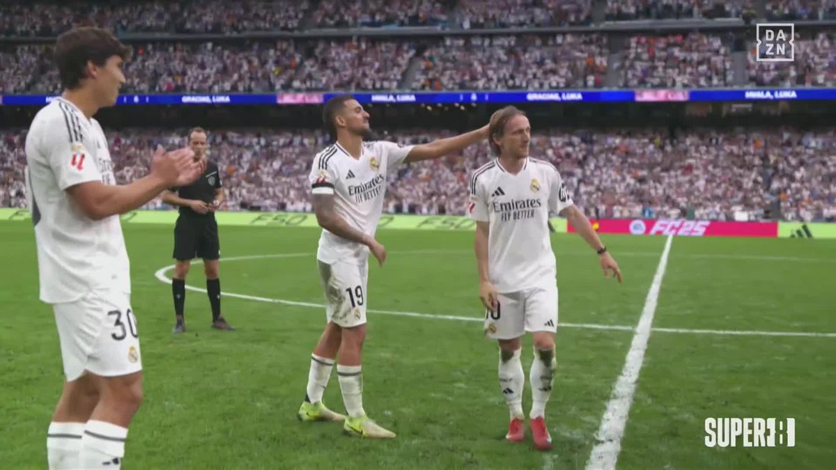 No llores porque terminó, sonríe porque sucedió 🤍 Luka Modrić #Super8