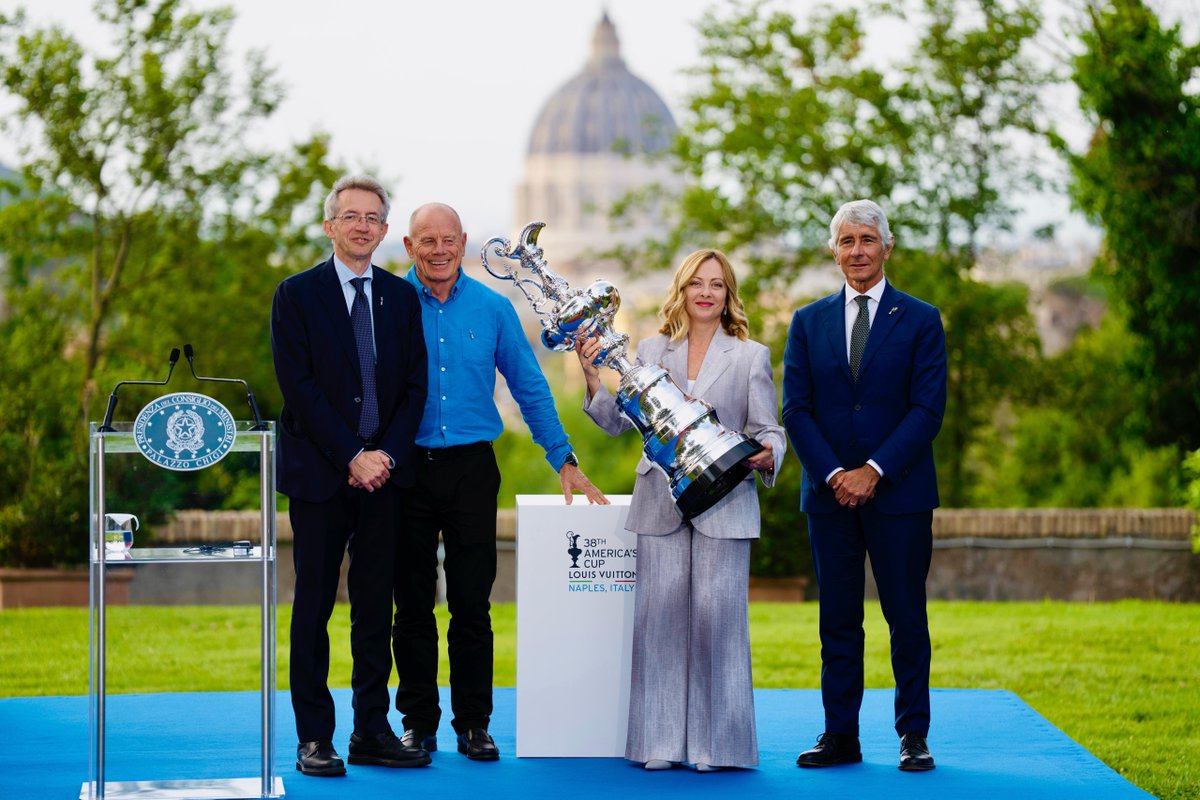 Villa Doria Pamphilj, il mio intervento alla presentazione ufficiale dei trofei della Louis Vuitton Cup e dell'America's Cup.