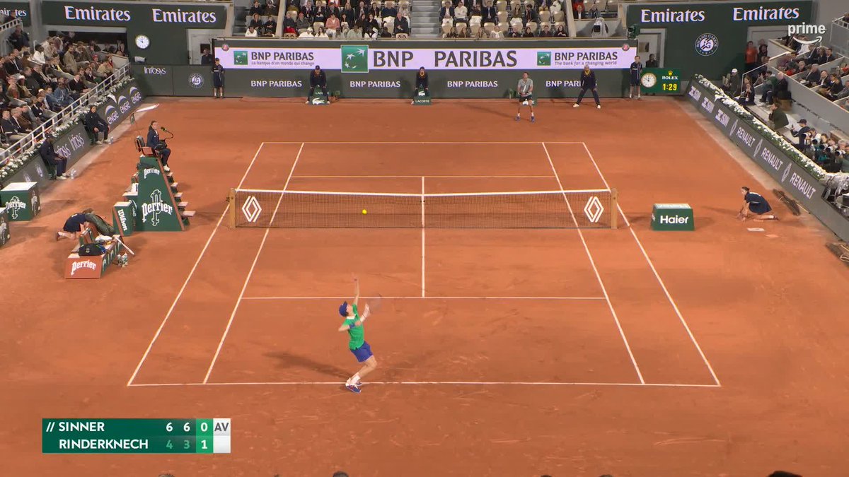 ÉNORME défense de Rinderknech 🧱 🇫🇷 Le Français continue de se battre face au n°1 mondial ⚔️ #RolandGarros