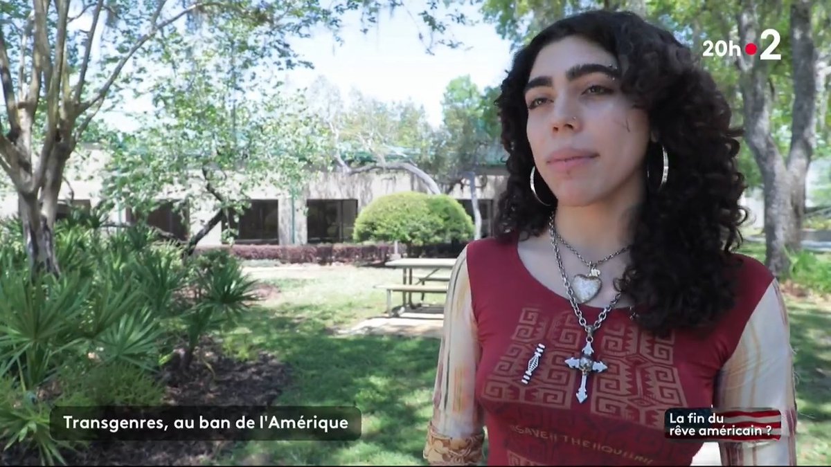 🏳️🌈❌ Les personnes transgenres au ban de l'Amérique Alors que les violences et les humiliations à leur encontre se multiplient, Donald Trump est parti en croisade contre la culture woke et les universités qui, selon lui, la cultivent.