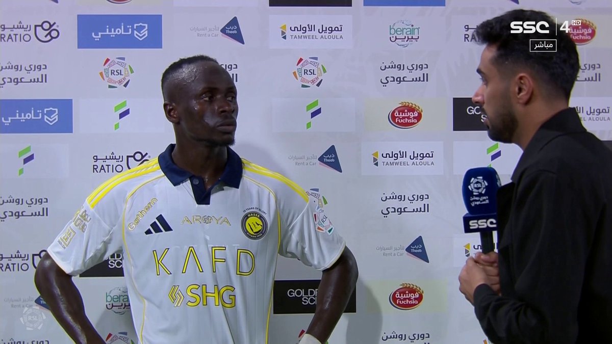 🎤ساديو ماني - لاعب النصر: موسم سيء لنا على جميع الأصعدة.. ونحن وحدنا لا نستطيع تقديم شيء.. فبعض المباريات نشهد حضورًا كثيفًا والبعض الآخر تكون بدون حضور #دوري_روشن_السعودي #الفتح_النصر | #SSC