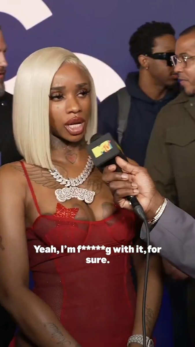 Cannot waaait to see more of Sexyy Red within the country music space 🤠 📍 #AMAs w/ Dometi Pongo