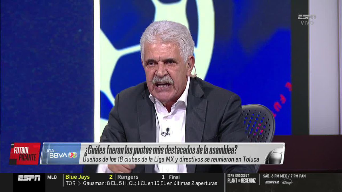 "La mediocridad que estamos viviendo en el futbol mexicano sin ascenso y descenso" 😳 TUCA EXPLOTÓ CONTRA LOS DIRIGENTES DEL FUTBOL MEXICANO 🤯 Disfruta Futbol Picante en #ESPN y #DisneyPlus.