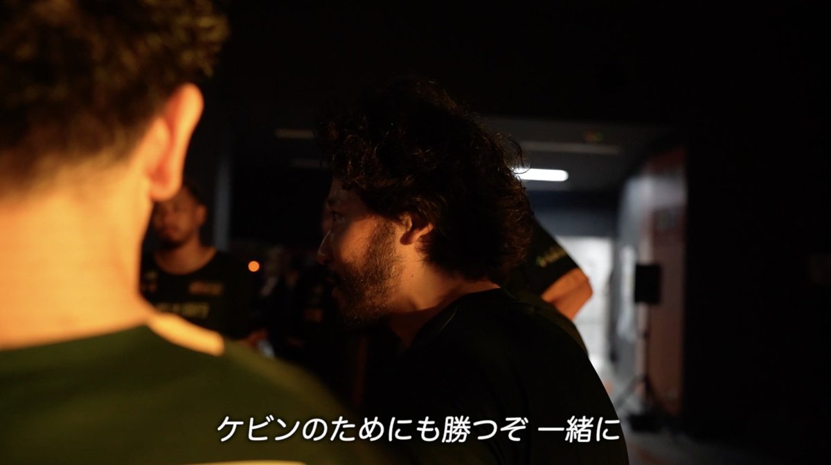 「ケビンのためにも勝つぞ。一緒に。」 選手入場前、田臥・竹内・渡邉の3選手がチームメイトに声をかける。 宇都宮ブレックス / UTSUNOMIYA BREX #Bリーグ #りそなグループ #Bリーグファイナル